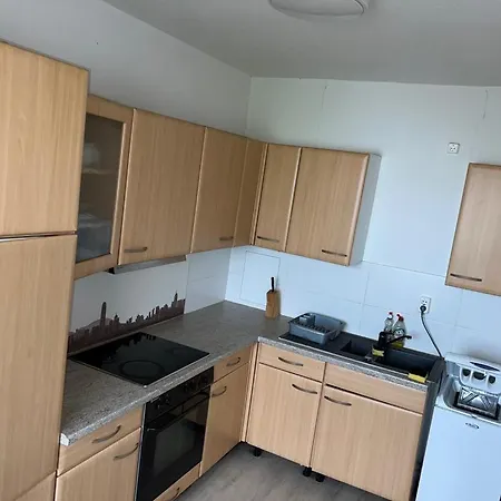 Sonnige Terrassenwohnung Mit 3 Zimmern Und Bad J30