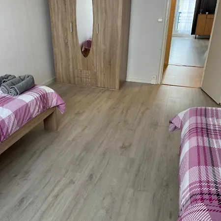Sonnige Terrassenwohnung Mit 3 Zimmern Und Bad J30 Apartament